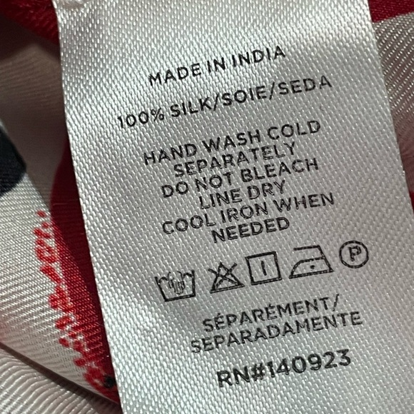 LOFT Red and White Heart Pattern Scarf - Picture 3 of 3